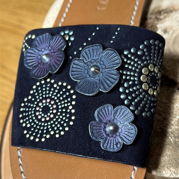 COACH Tea Rose with Rivets Slides - Picture 3 of 13